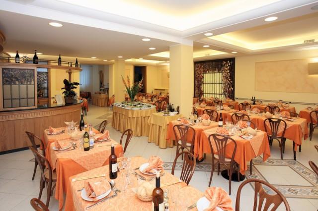 Albergo Vittoria Salsomaggiore Terme Luaran gambar