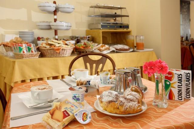 Albergo Vittoria Salsomaggiore Terme Luaran gambar