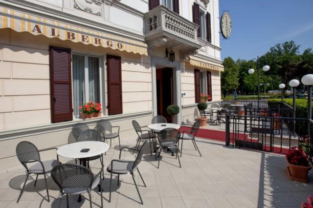 Albergo Vittoria Salsomaggiore Terme Luaran gambar